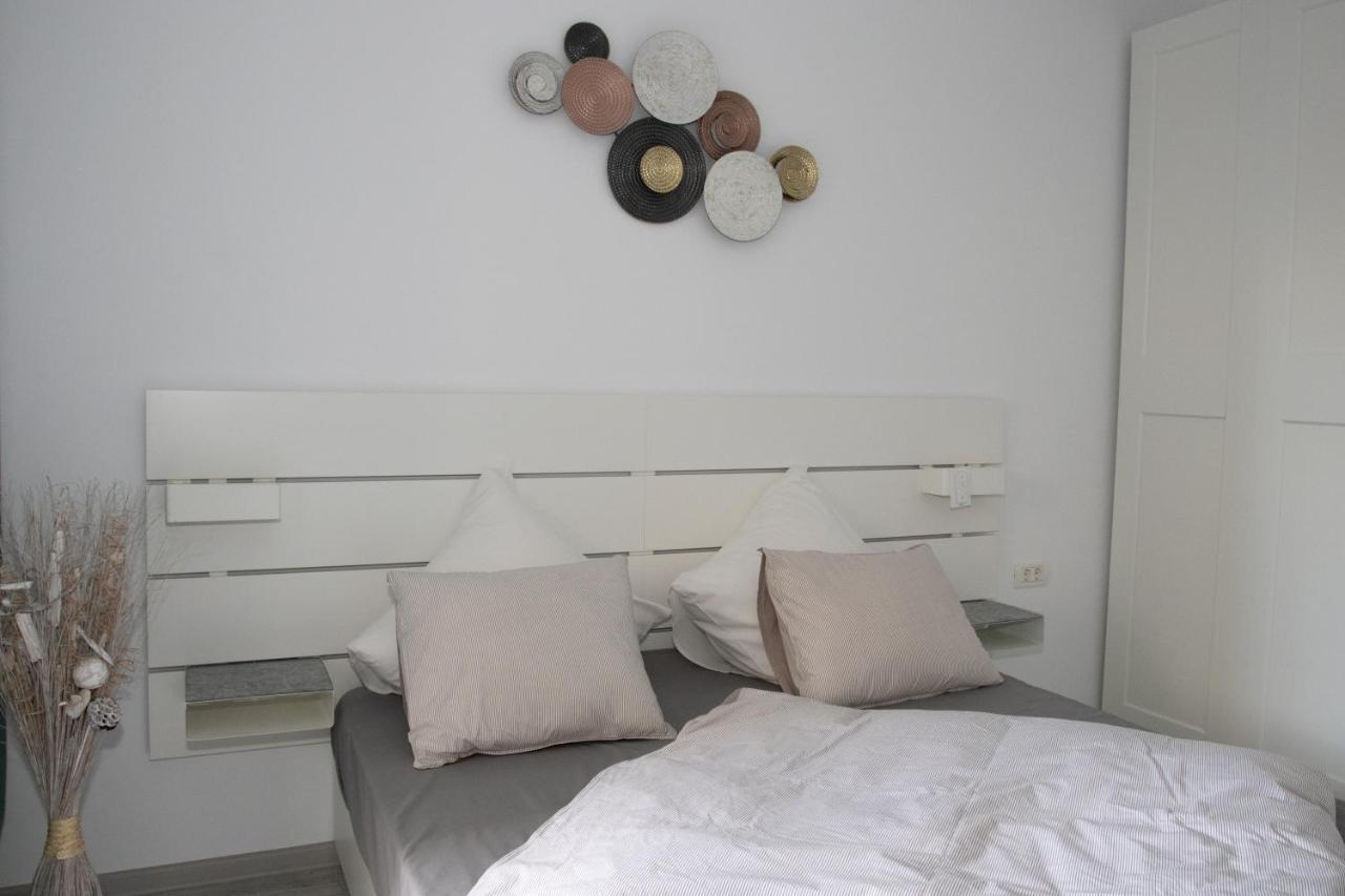 Lazo Two Room- Luxury Apartment Boekarest Buitenkant foto