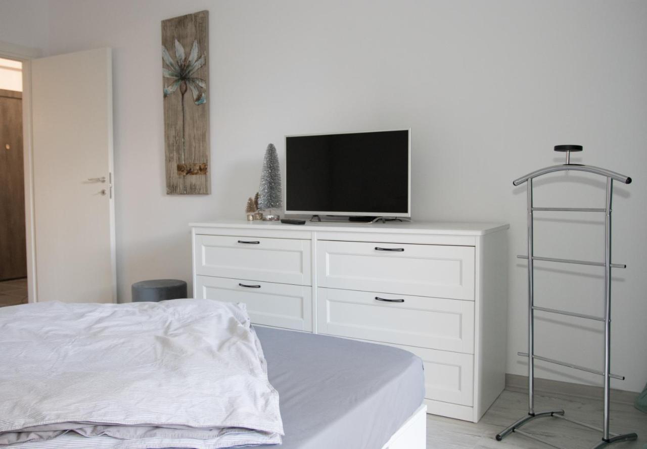 Lazo Two Room- Luxury Apartment Boekarest Buitenkant foto